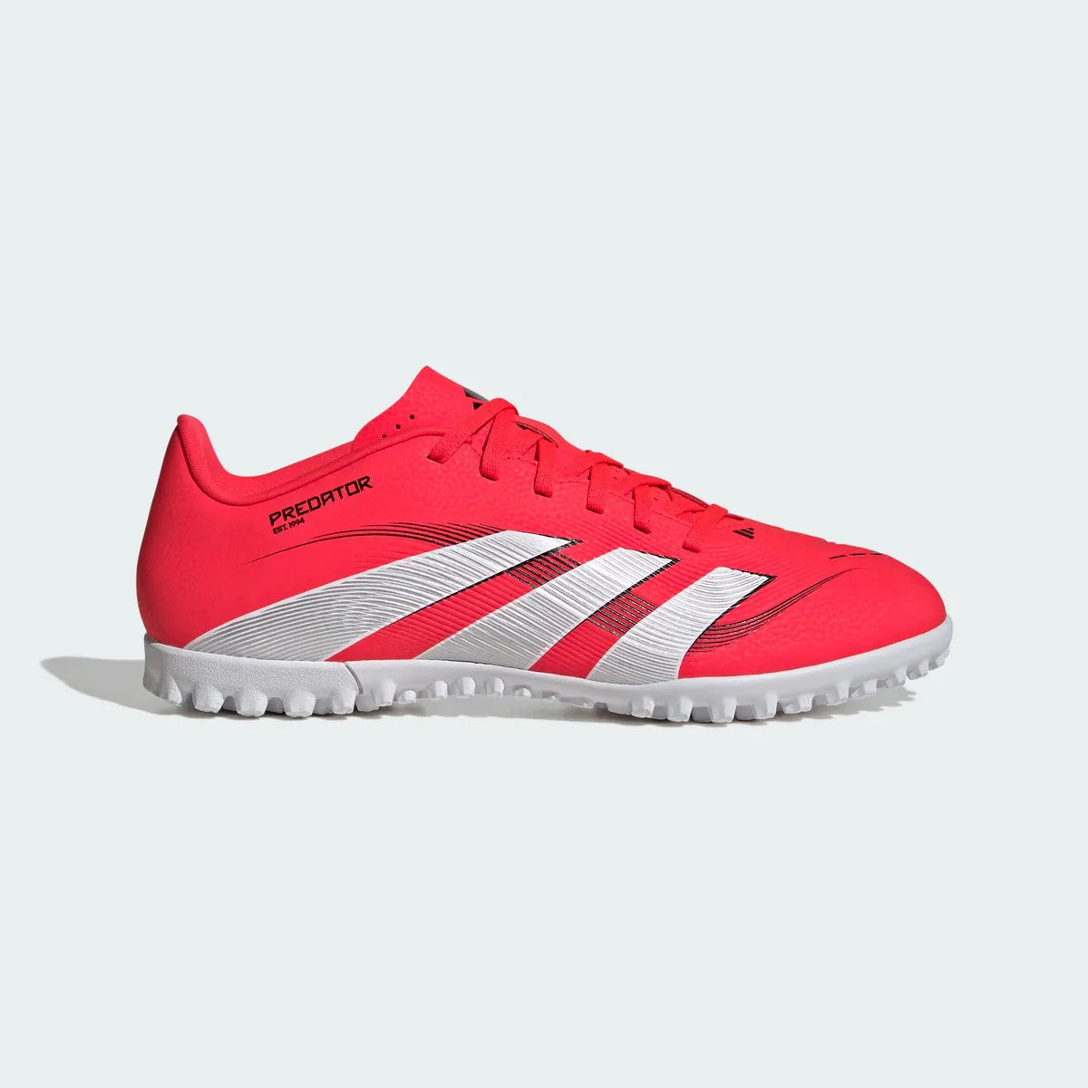 TAQUETENIS ADIDAS PREDATOR CLUB TT ROJO
